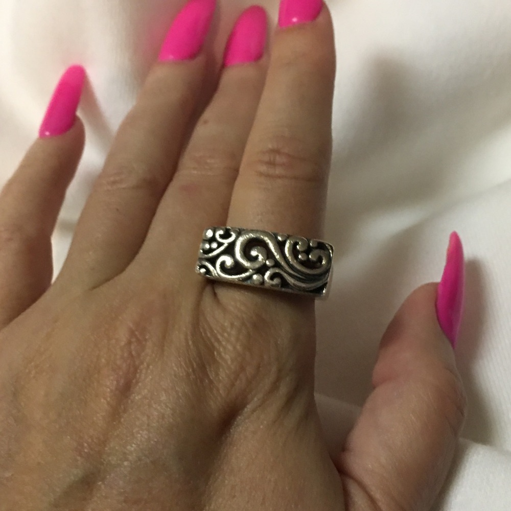 Sterling silver scroll design ring, size 6.5-7